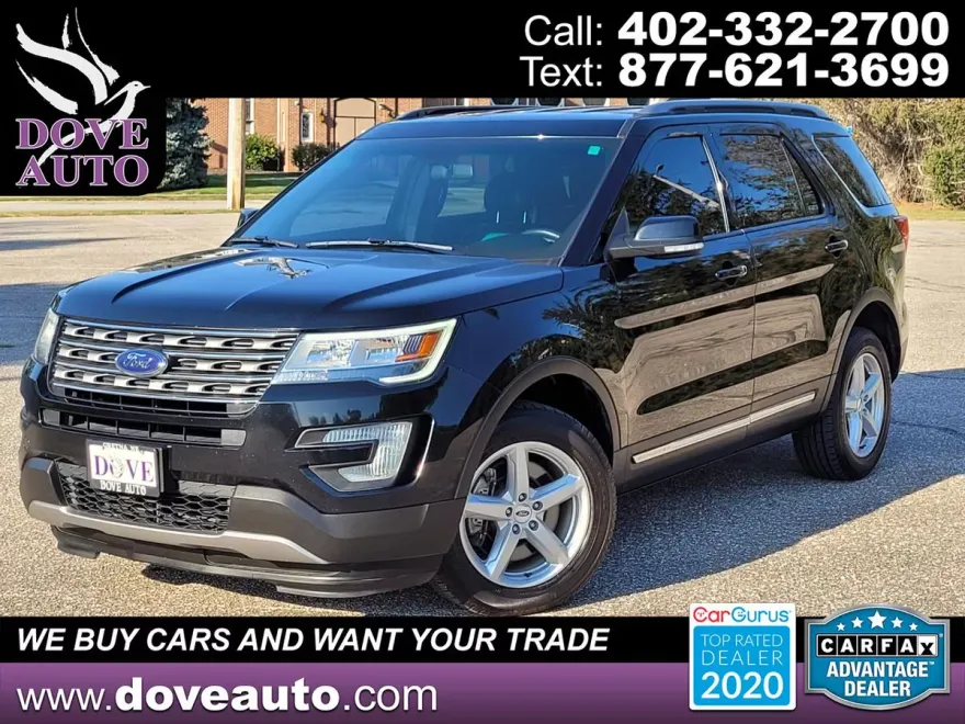2017 Ford Explorer XLT photo 1