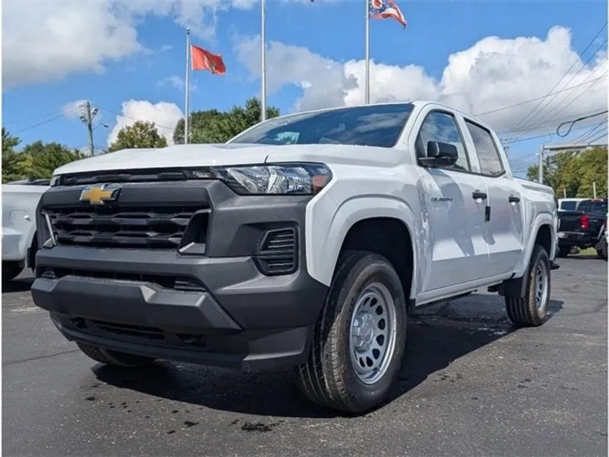 2026 Chevrolet Colorado Work Truck photo 1