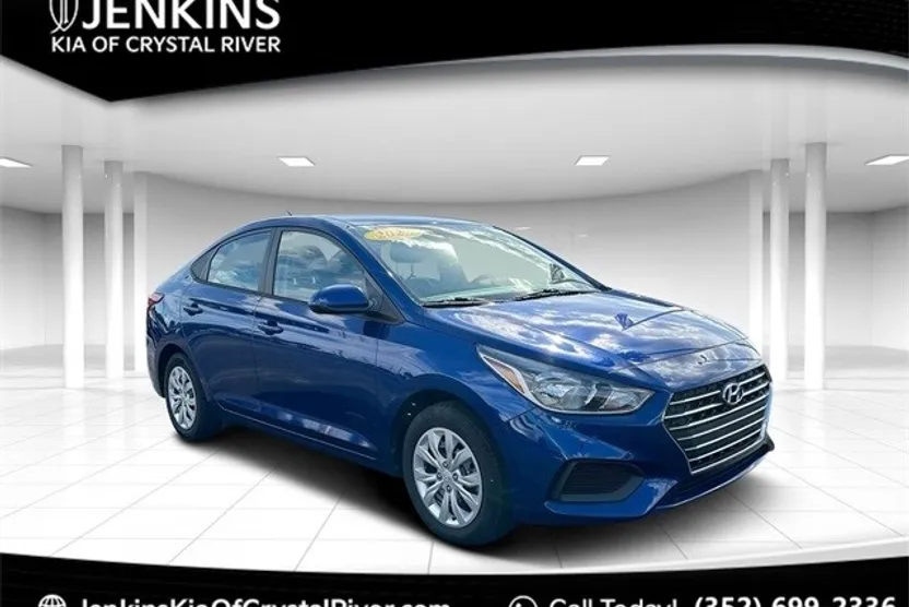 2022 Hyundai Accent SE photo 1