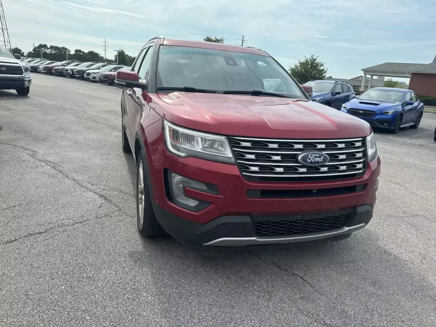 2017 Ford Explorer Limited photo 1