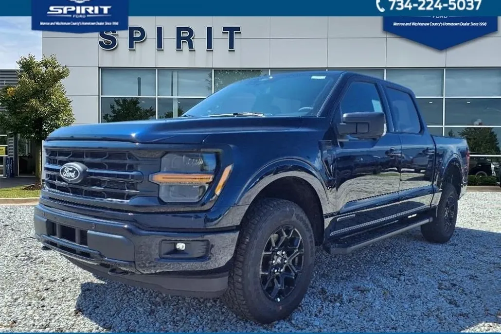 2025 Ford F-150 XLT photo 1