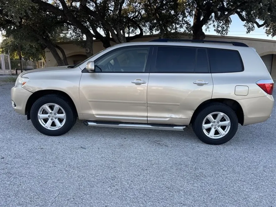 2008 Toyota Highlander photo 1