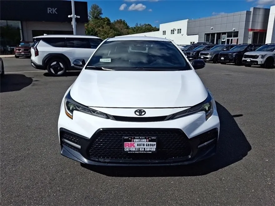 2020 Toyota Corolla SE photo 1