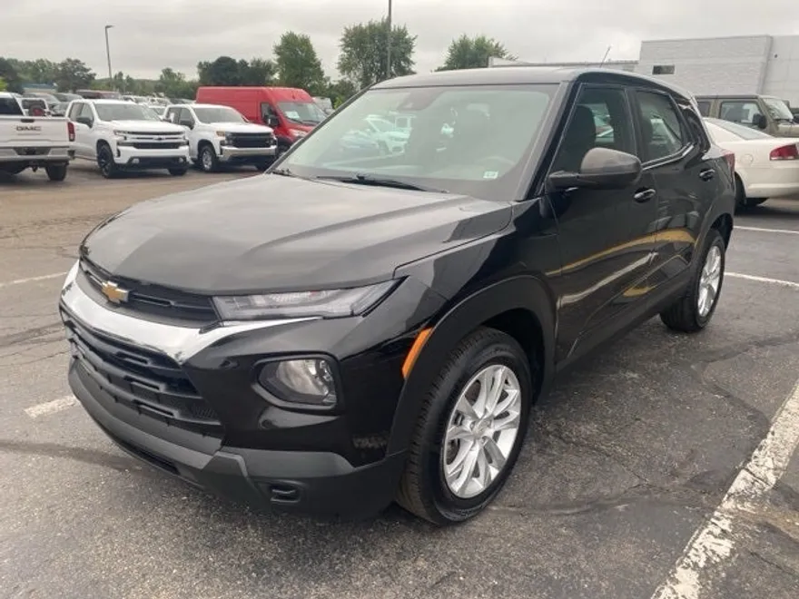 2021 Chevrolet Trailblazer LS photo 1