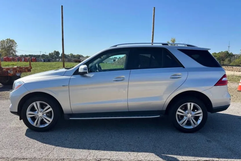 2012 Mercedes Benz ML 350 photo 1