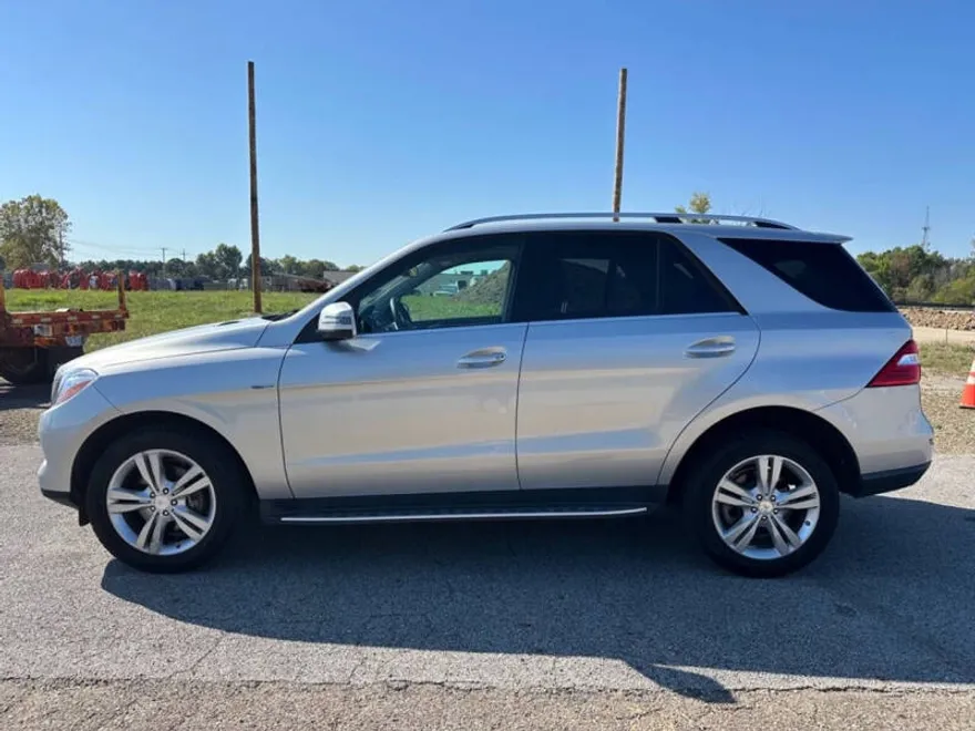 2012 Mercedes Benz ML 350 photo 1