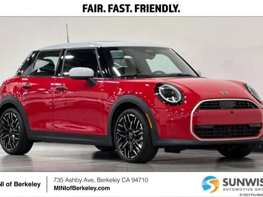 2025 Mini Cooper 4 Door Hardtop Iconic photo 1