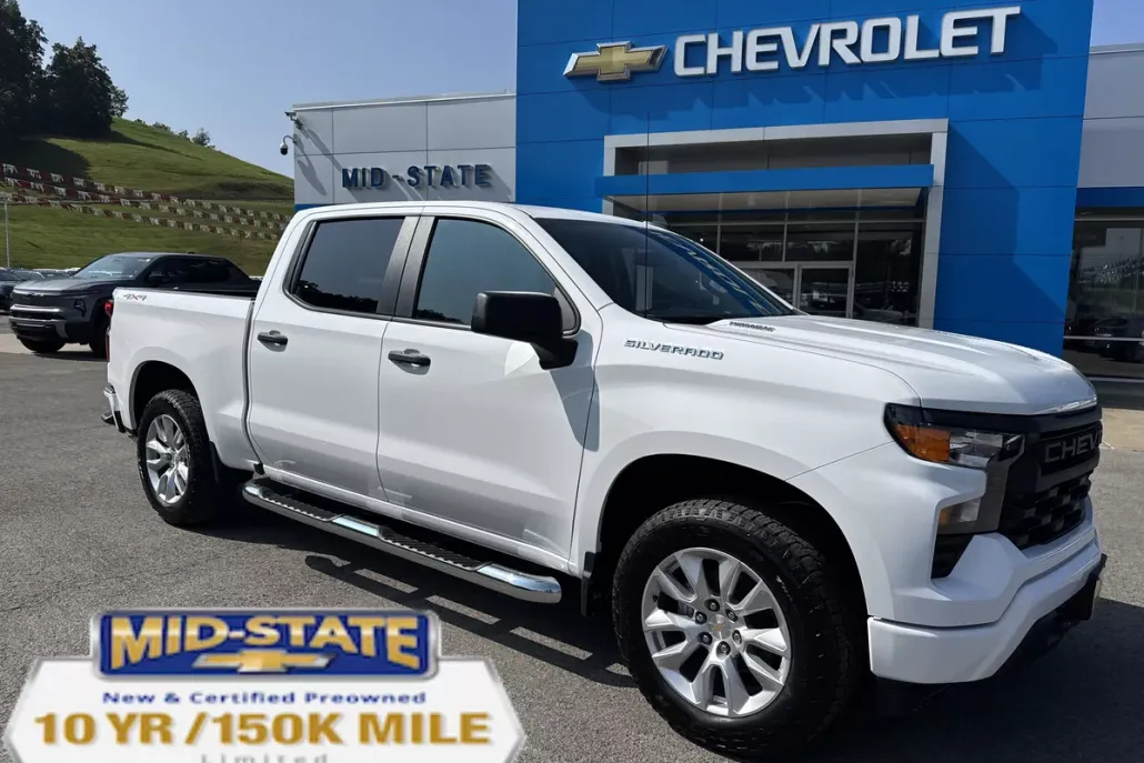 2026 Chevrolet Silverado 1500 Custom photo 1