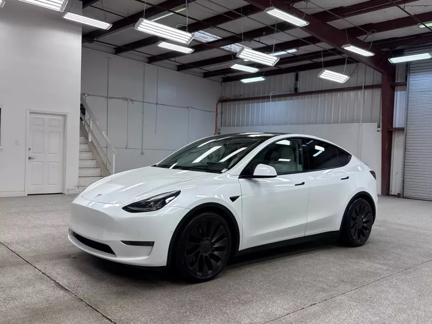 2021 Tesla Model Y Performance photo 1