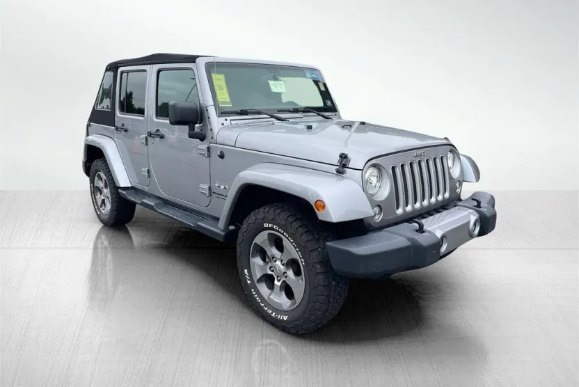 2018 Jeep Wrangler Unlimited Sahara photo 1