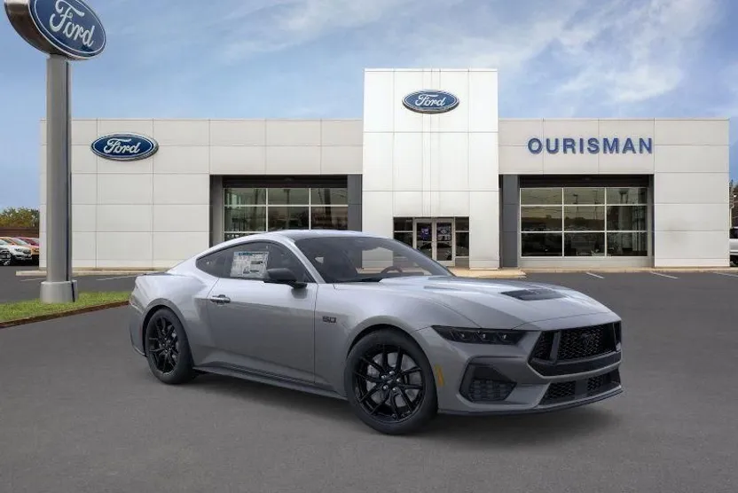 2025 Ford Mustang GT photo 1