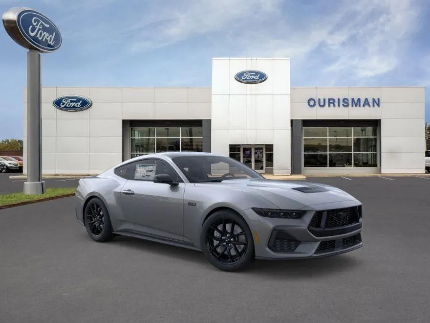 2025 Ford Mustang GT photo 1