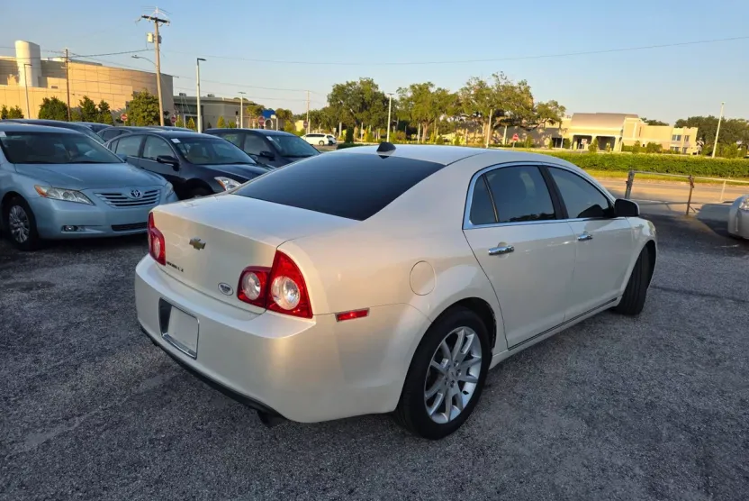 2012 Chevrolet Malibu LTZ photo 1
