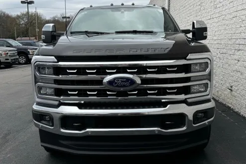 2025 Ford F-350 photo 3