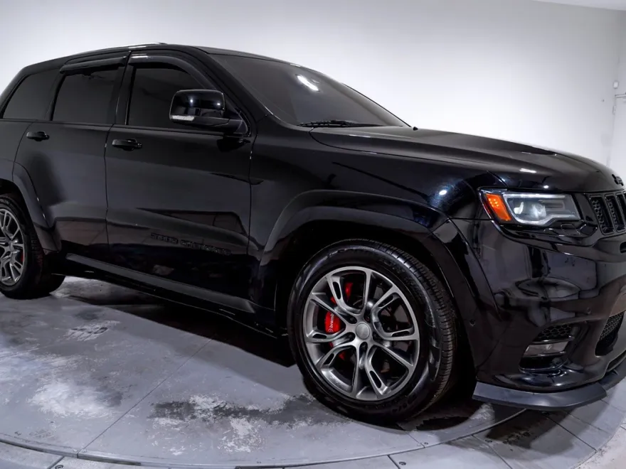 2018 Jeep Grand Cherokee SRT8 photo 1