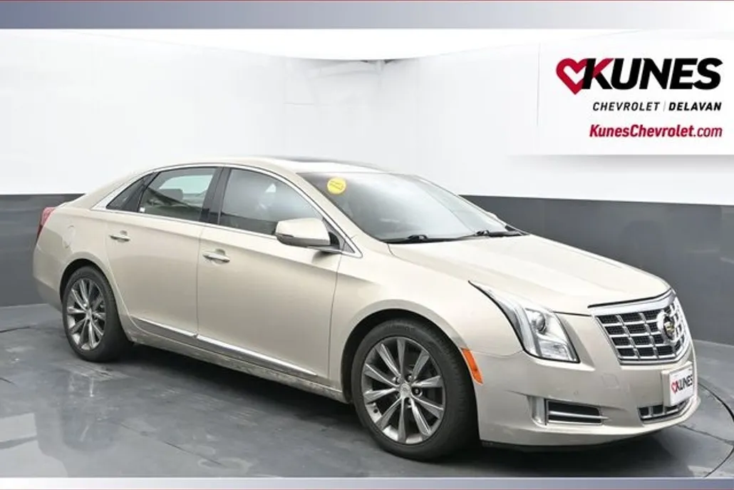 2013 Cadillac XTS Luxury photo 1