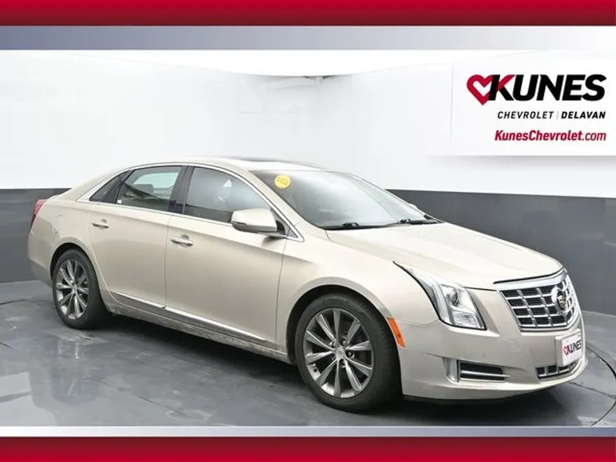 2013 Cadillac XTS Luxury photo 1