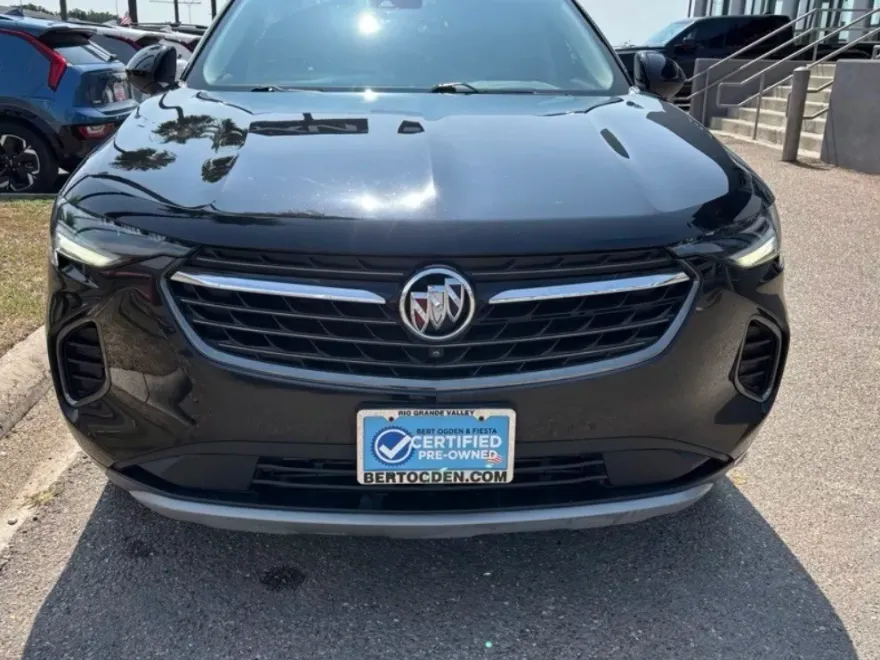 2022 Buick Envision Essence photo 1