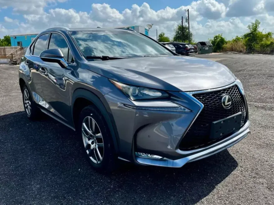 2016 Lexus NX 200t Luxury photo 1