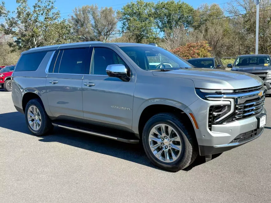 2026 Chevrolet Suburban Premier photo 1