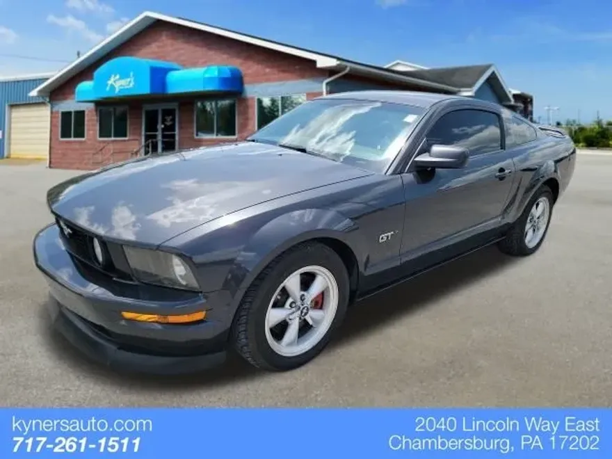 2007 Ford Mustang GT Deluxe photo 1