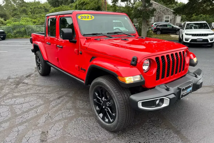 2023 Jeep Gladiator Sport S photo 1