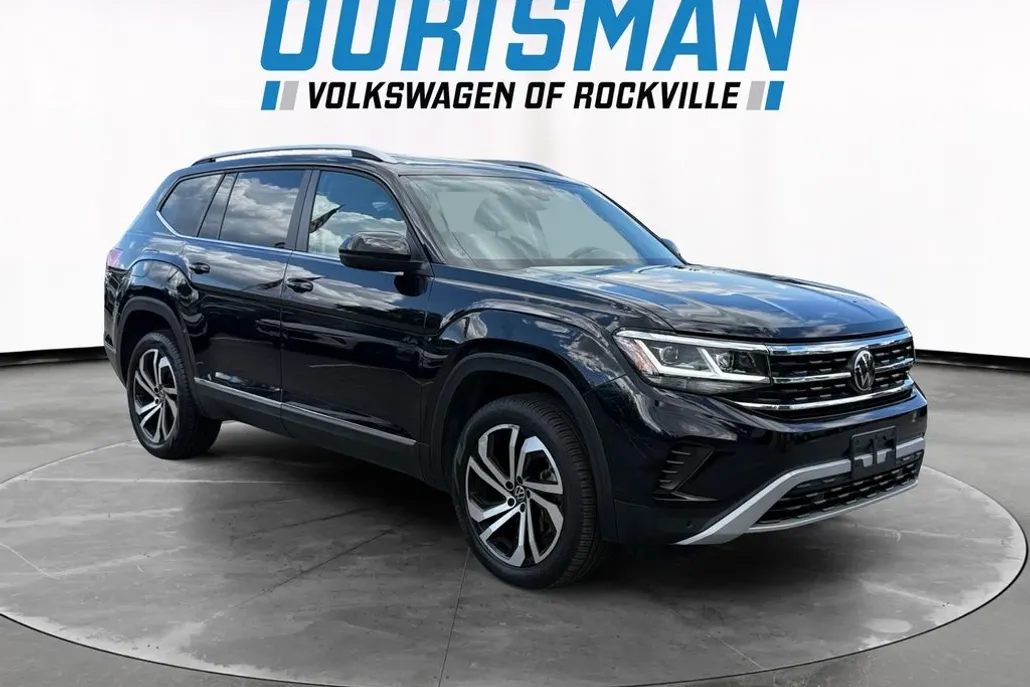 2023 Volkswagen Atlas SEL photo 1
