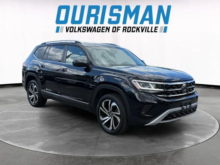 2023 Volkswagen Atlas SEL photo 1