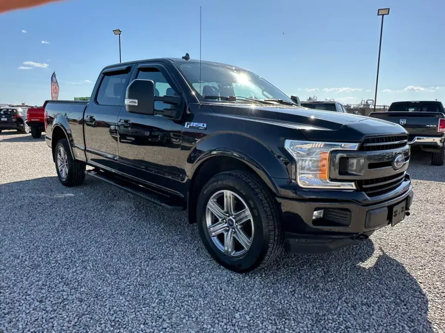 2019 Ford F-150 XLT photo 1
