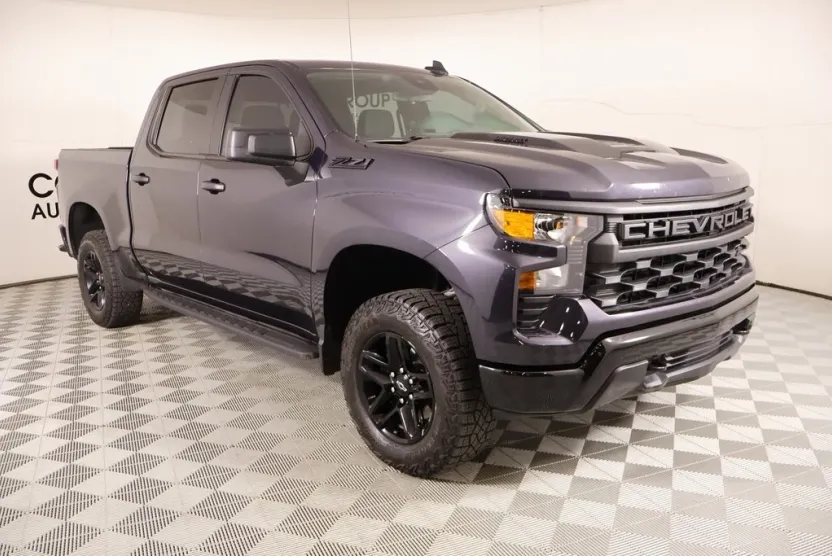 2024 Chevrolet Silverado 1500 Custom Trail Boss photo 1