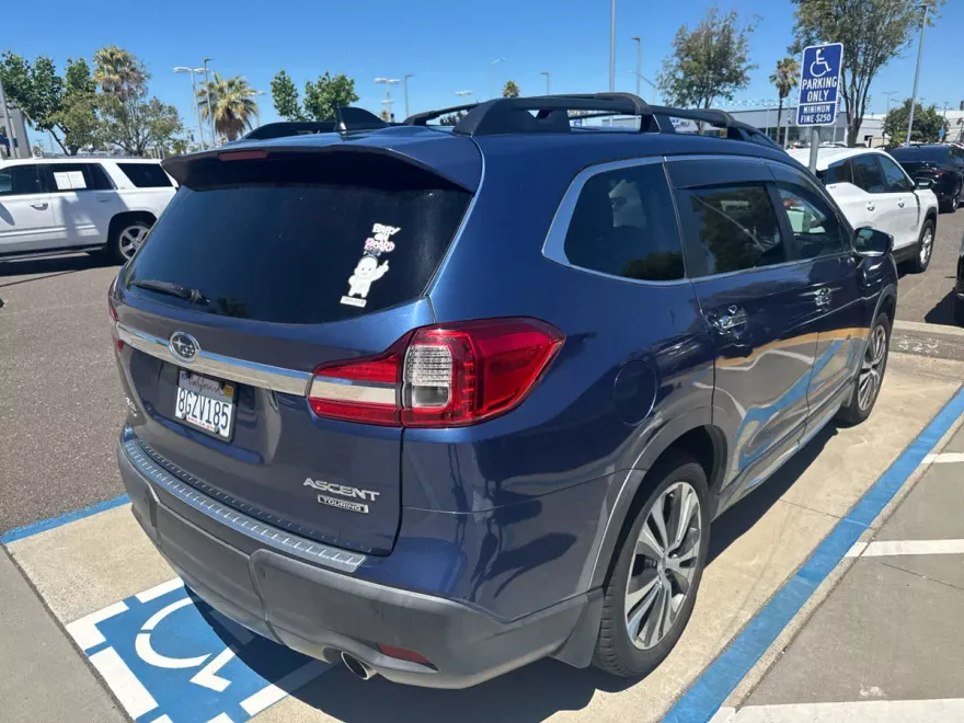 2019 Subaru Ascent Touring photo 1