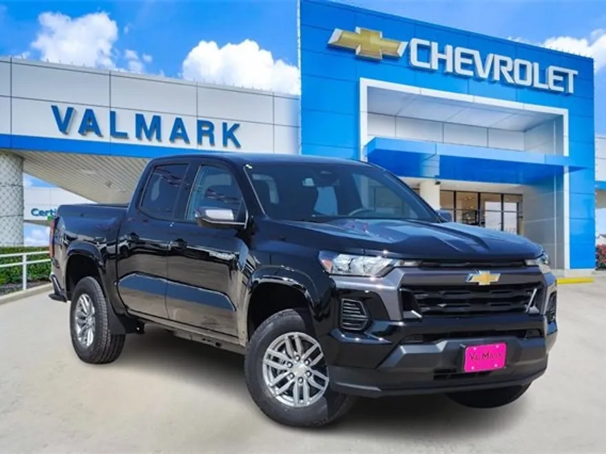 2026 Chevrolet Colorado LT photo 1