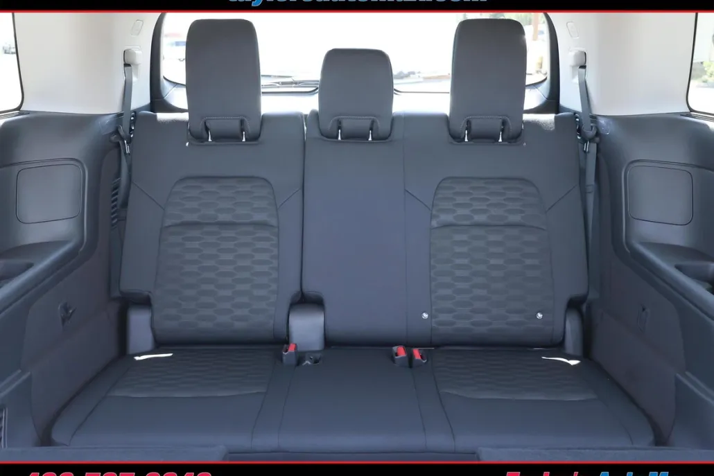 2025 Nissan Pathfinder SV photo 1