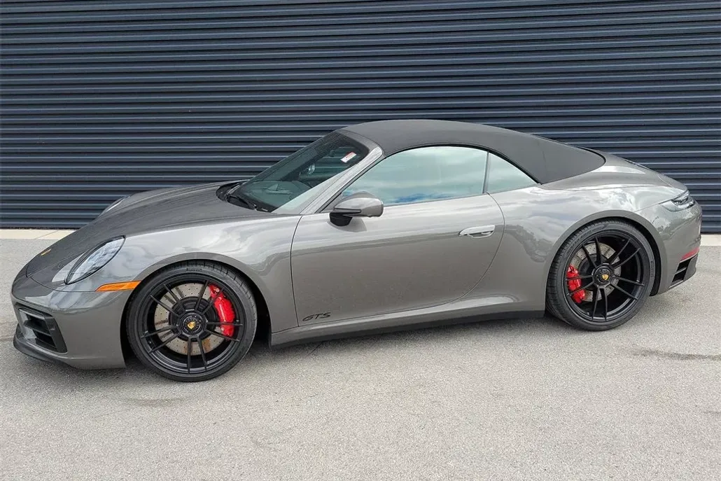 2024 Porsche 911 GTS photo 1