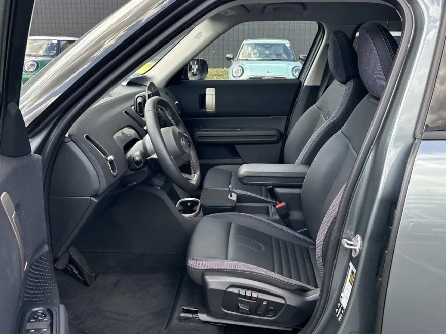 2025 Mini Countryman ALL4 S photo 1