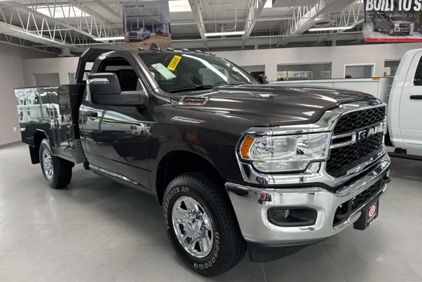 2023 Ram 2500 Tradesman photo 1
