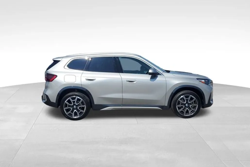 2025 Bmw X1 XDrive28i photo 1