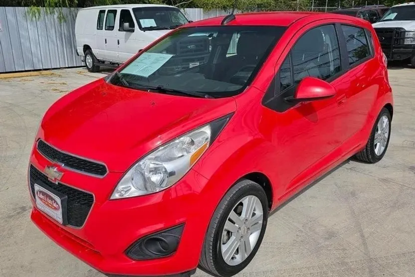 2014 Chevrolet Spark LS photo 1