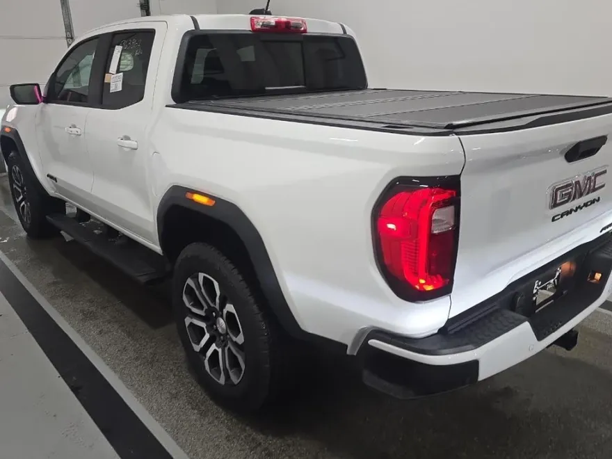 2023 Gmc Canyon AT4 photo 1