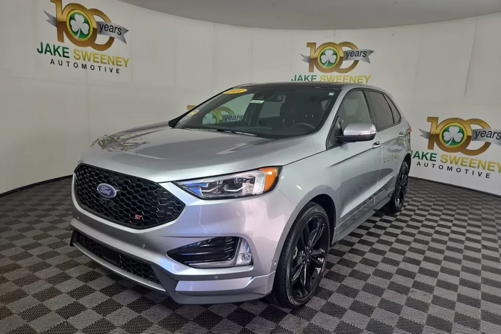 2022 Ford Edge ST photo 1