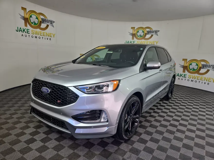 2022 Ford Edge ST photo 1