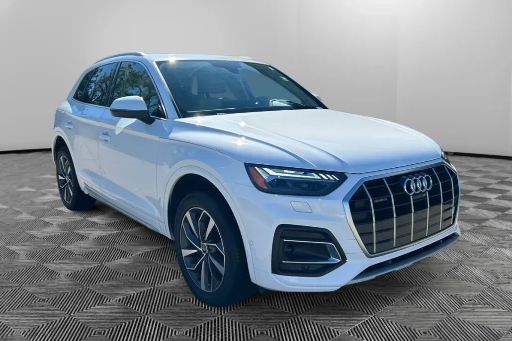 2021 Audi Q5 Prestige 45 TFSI Premium photo 1