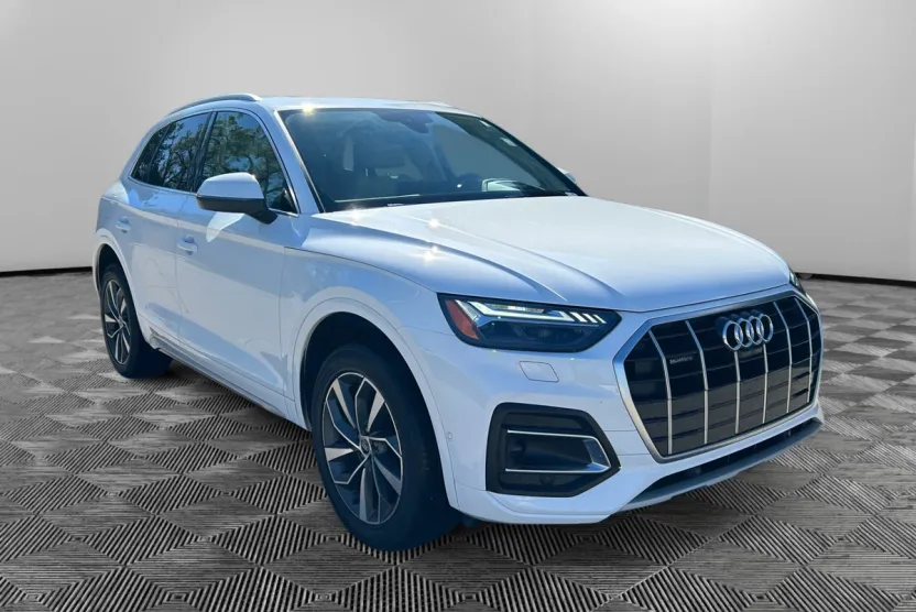 2021 Audi Q5 Prestige 45 TFSI Premium photo 1
