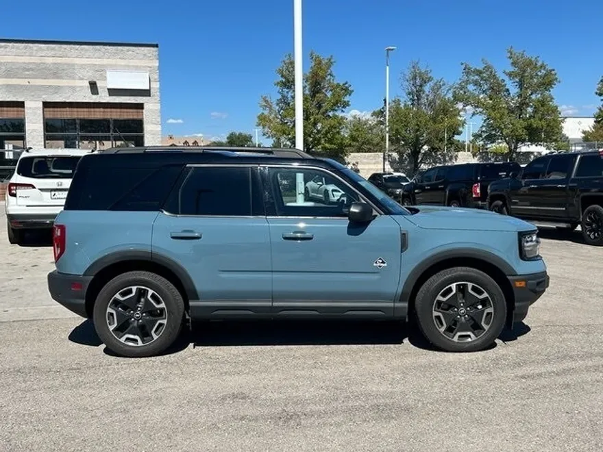 2021 Ford Bronco Sport Outer Banks photo 1