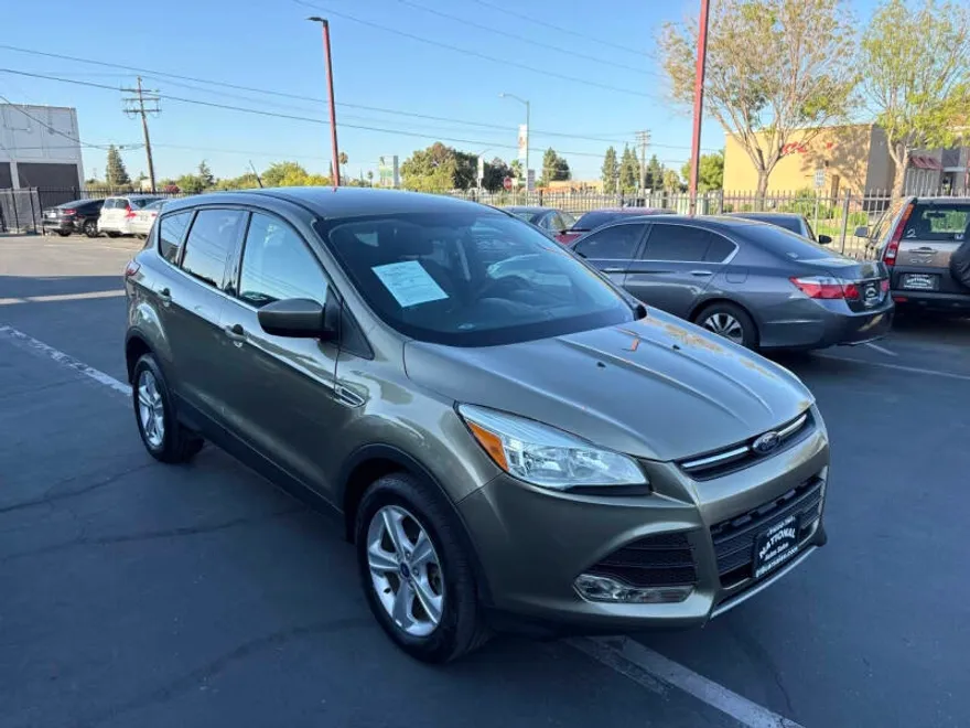 2013 Ford Escape SE photo 1