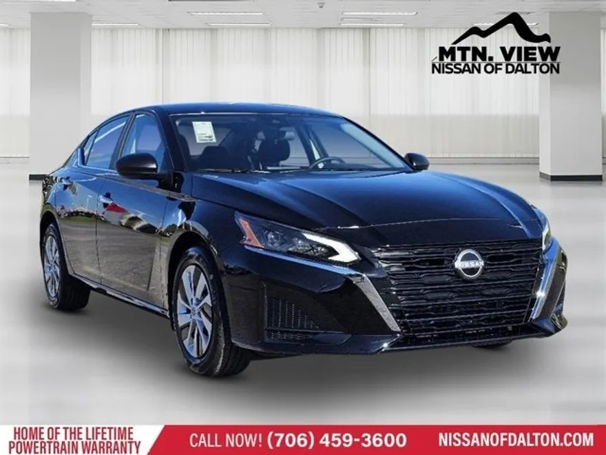2025 Nissan Altima S photo 1