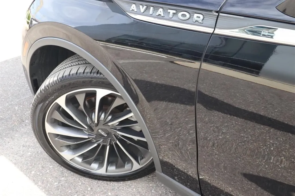 2020 Lincoln Aviator Reserve photo 1