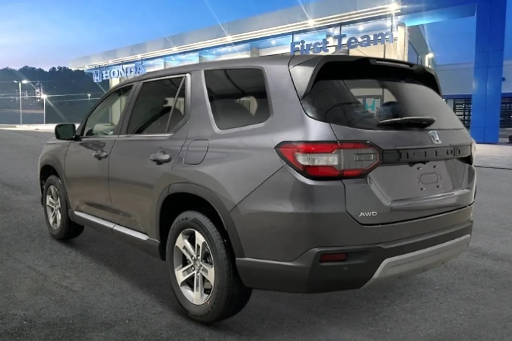 2025 Honda Pilot EX-L photo 1