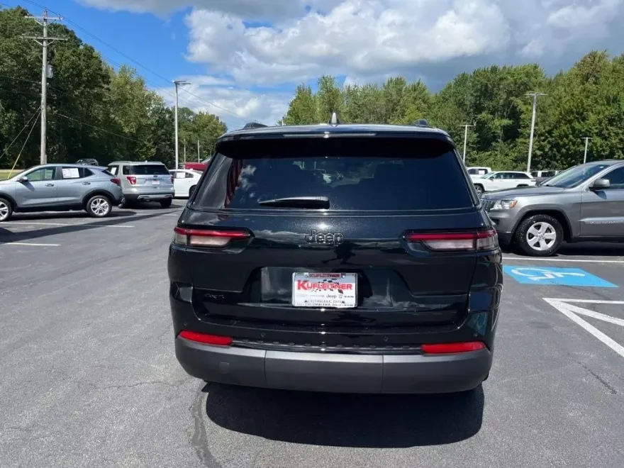 2025 Jeep Grand Cherokee Altitude X photo 1