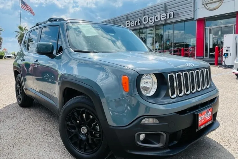 2017 Jeep Renegade Latitude North Edition photo 1